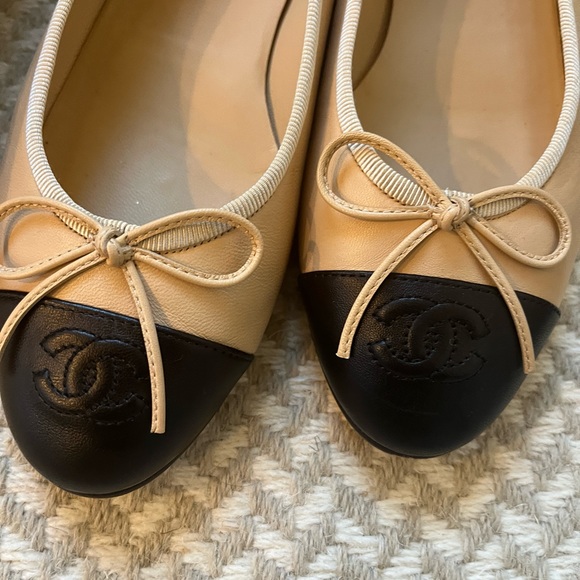 Chanel leather ballet flat cap toe hard to find - Picture 8 of 10